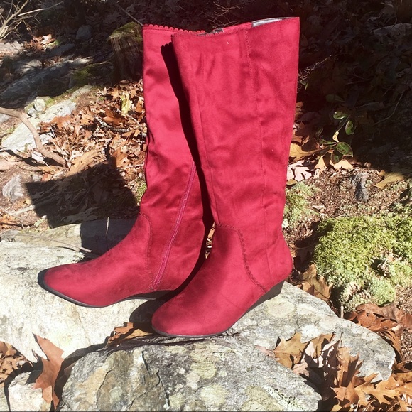 NWT Wide calf + extra wide width burgundy boots - Picture 5 of 8